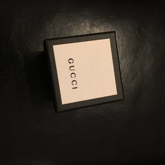 Gucci "Sine Amore Nihil" print silk neck bow - Picture 7 of 7